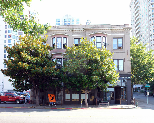 The New Pacific Apartments in Seattle, WA - Building Photo - Building Photo