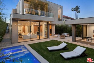 6132 Maryland Dr in Los Angeles, CA - Building Photo - Building Photo