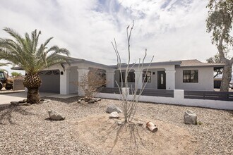 3062 Shoshone Dr in Lake Havasu City, AZ - Building Photo - Building Photo
