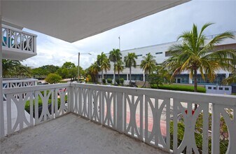 4142 N Jefferson Ave in Miami Beach, FL - Foto de edificio - Building Photo