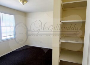1240 Holden Dr in Augusta, GA - Foto de edificio - Building Photo
