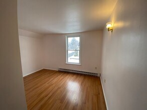 79 19th St in Lowell, MA - Foto de edificio - Building Photo