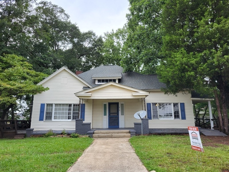 818 E Second Ave in Gastonia, NC - Building Photo