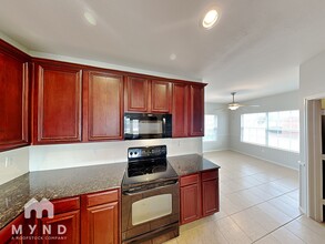 307 Susan Way in Red Oak, TX - Building Photo - Building Photo