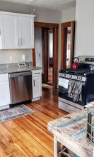 10 Mortimer Pl in Somerville, MA - Foto de edificio - Building Photo