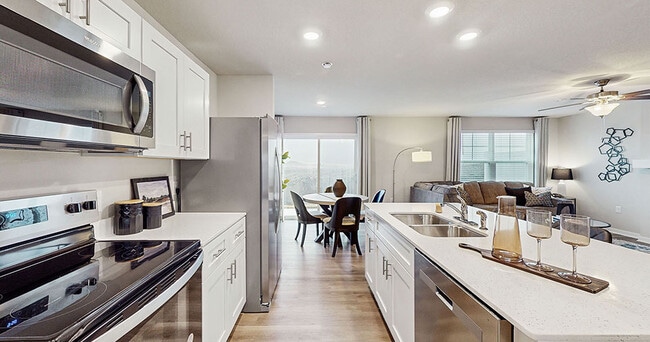 The Townes Brightwood Farm in Whitsett, NC - Foto de edificio - Building Photo