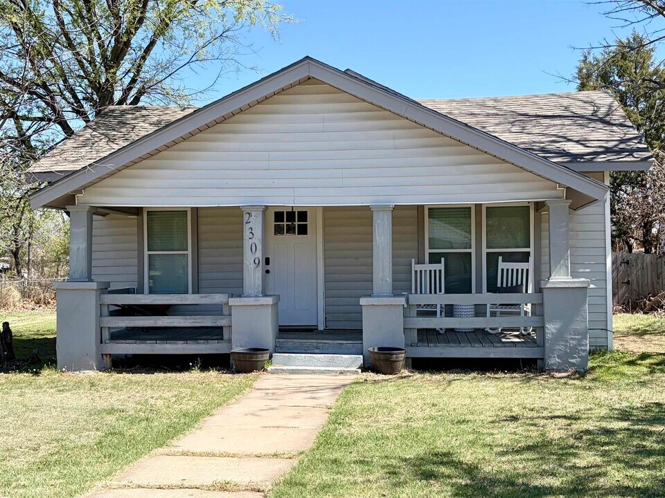 2309 Grant St in Wichita Falls, TX - Building Photo