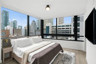 225 N Miami Ave, Unit SI ID1520399P in Miami, FL - Foto de edificio - Building Photo