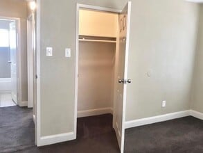 7626 Pecan Villas Dr-Unit -4 in Houston, TX - Building Photo - Building Photo