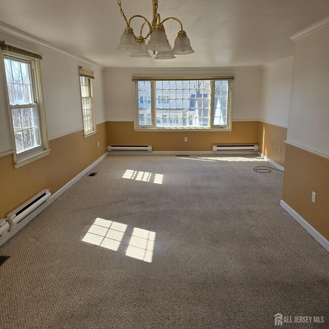 14 Sussex Way in Monroe Township, NJ - Building Photo - Building Photo