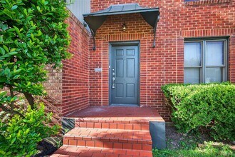 709 W Main St in Houston, TX - Building Photo - Building Photo