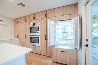 1700 Bracken Ave in Las Vegas, NV - Building Photo - Building Photo