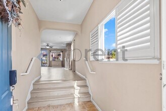 205 Blum View Dr in Martinez, CA - Foto de edificio - Building Photo