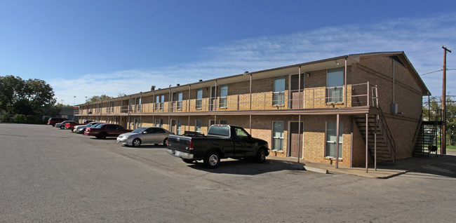 Residences at The Union - South in Denton, TX - Building Photo - Building Photo