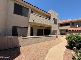 11666 N 28th Dr in Phoenix, AZ - Building Photo