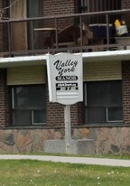 1230 York Mills Rd in Toronto, ON - Building Photo