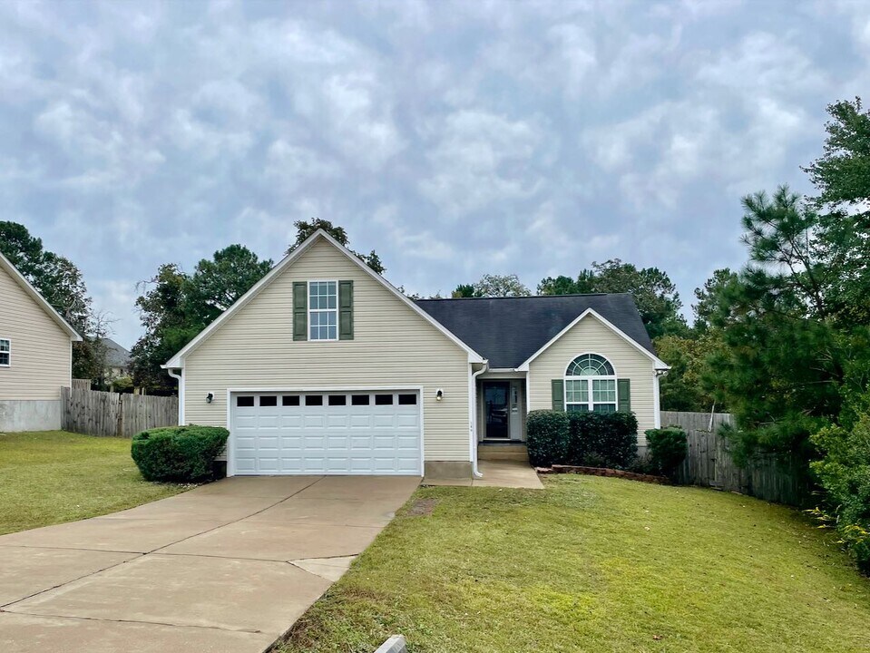 149 Ironside Ct in Raeford, NC - Building Photo
