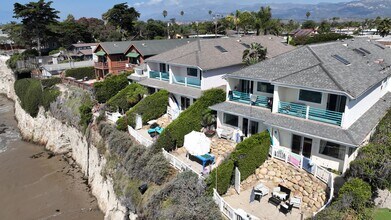 6575 Del Playa Dr in Goleta, CA - Building Photo - Building Photo