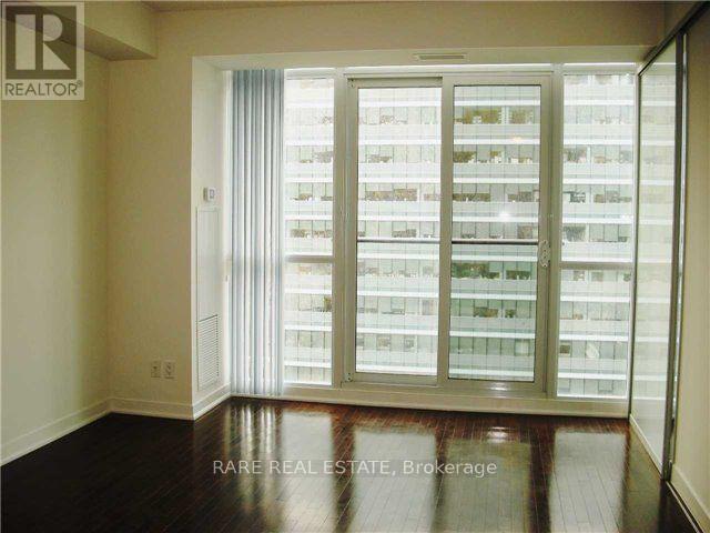 770 Bay St. in Toronto, ON - Building Photo - Building Photo