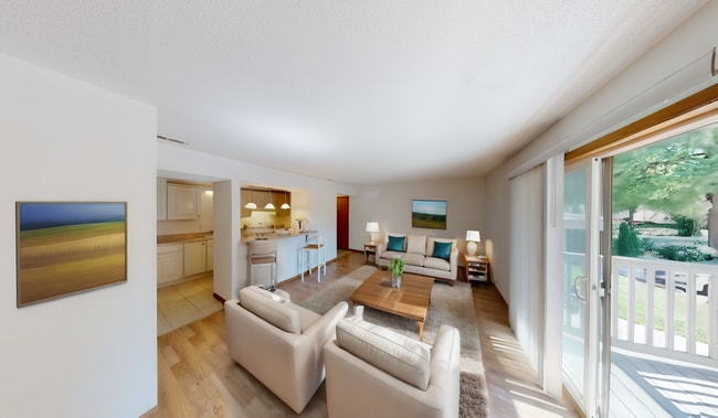 2000 S Douglas Ave, Unit 6