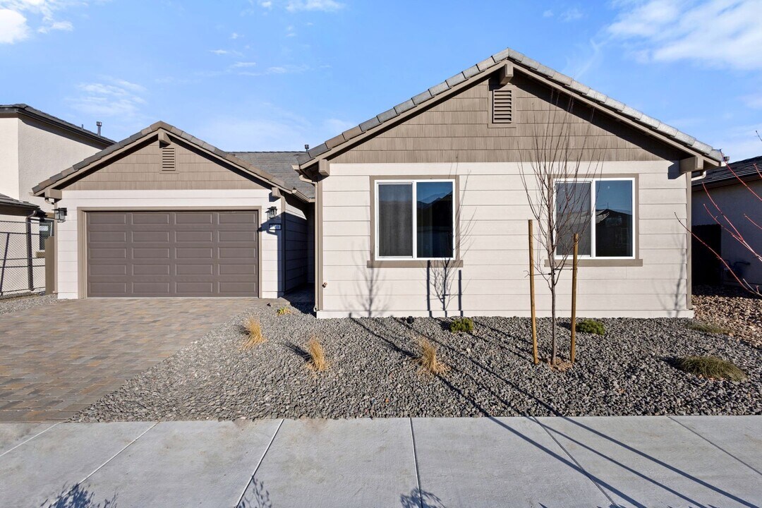 7508 Rambling Rdg Rd in Reno, NV - Building Photo