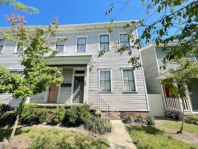 property at 610 E Henry St