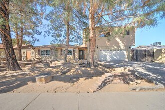 5124 W Harmont Dr in Glendale, AZ - Building Photo - Building Photo
