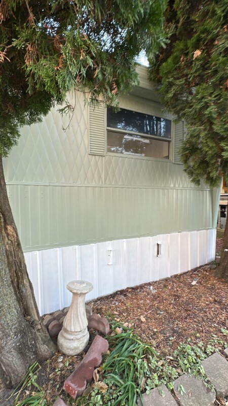 2825 SE 14th St in Des Moines, IA - Building Photo - Building Photo