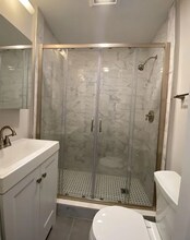 44 Clearway St, Unit 8 in Boston, MA - Foto de edificio - Building Photo