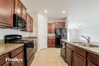 10117 Rose Petal Pl in Riverview, FL - Building Photo - Building Photo