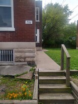 1930 Winnebago St in St. Louis, MO - Building Photo