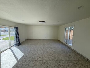 1662 Sombrero Dr in Las Vegas, NV - Building Photo - Building Photo