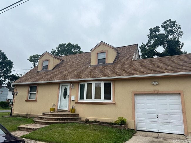 property at 61 Astor Pl