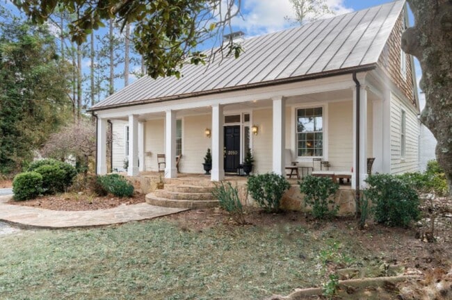 property at 2050 Midland Rd