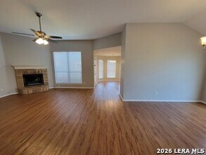 6123 Flower Pl in San Antonio, TX - Building Photo - Building Photo