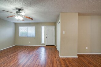 1906 Beacon Way in Fort Worth, TX - Building Photo - Building Photo