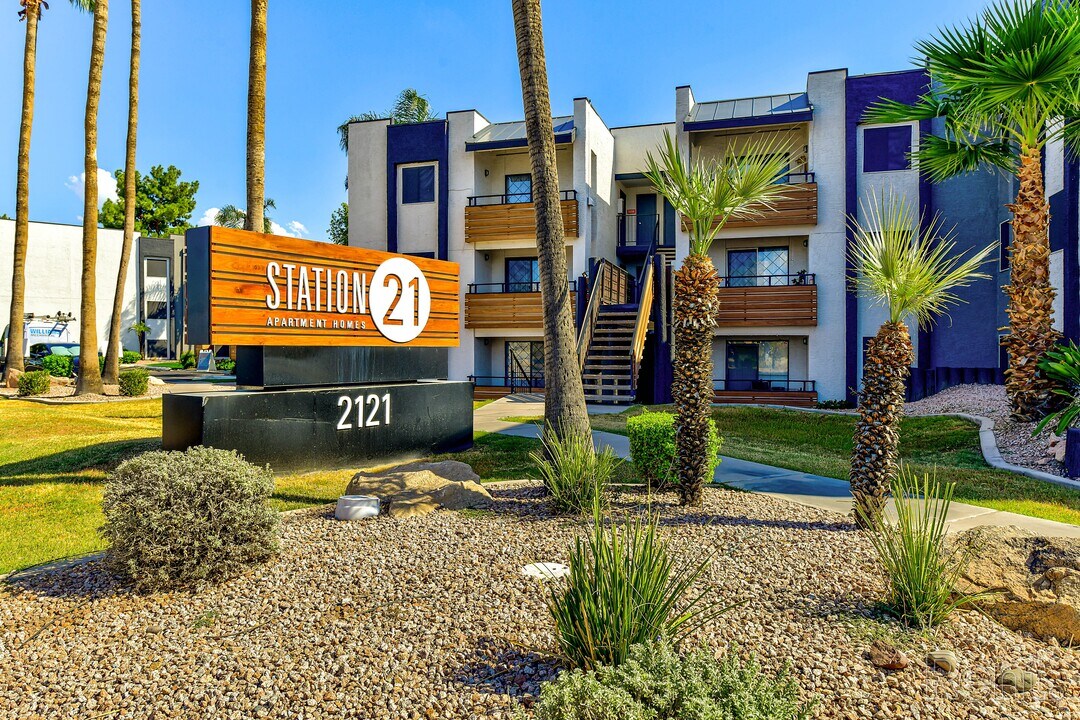 Station 21 Apartment Homes in Mesa, AZ - Foto de edificio