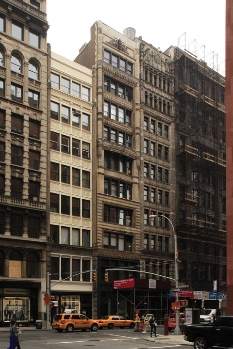 710 Broadway in New York, NY - Foto de edificio