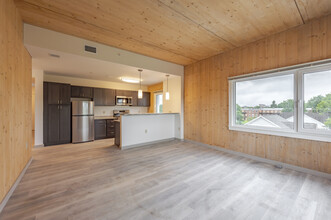 340+ Dixwell in New Haven, CT - Foto de edificio - Interior Photo