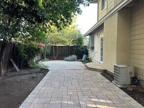 686 Willowgate St in Mountain View, CA - Building Photo - Building Photo