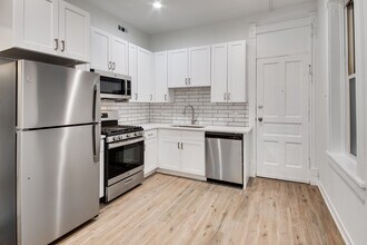 2029 N Damen Ave, Unit 3FF in Chicago, IL - Building Photo - Building Photo