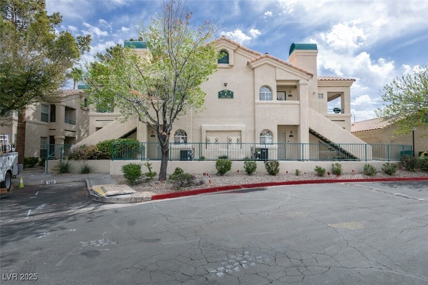 2251 Wigwam Pkwy, Unit 716 in Henderson, NV - Building Photo