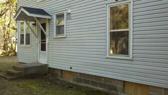 4511 Puttor Dr, Unit 1 in Eau Claire, WI - Building Photo