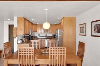 787070-7070 Ali‘i Dr in Kailua Kona, HI - Building Photo - Building Photo