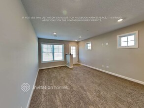 10920 Glacier Ln N in Maple Grove, MN - Building Photo - Building Photo