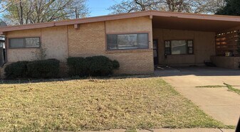 4411 44th St in Lubbock, TX - Building Photo