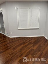 1 Upperbrook Ct in Sayreville, NJ - Building Photo - Building Photo