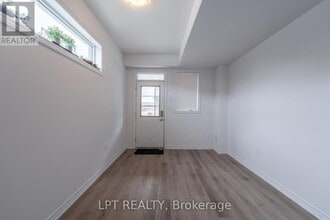 461 Blackburn Dr in Brantford, ON - Building Photo - Building Photo