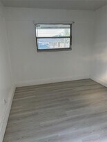 6740 NW 6th Ct in Margate, FL - Building Photo