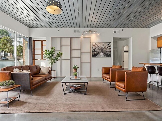 property at 620 Glen Iris Dr NE